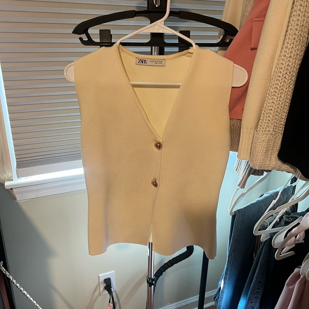 Zara Light Yellow Buttoned Vest